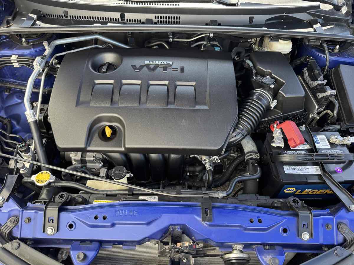 Used 2017 Toyota Corolla SE FWD image 8