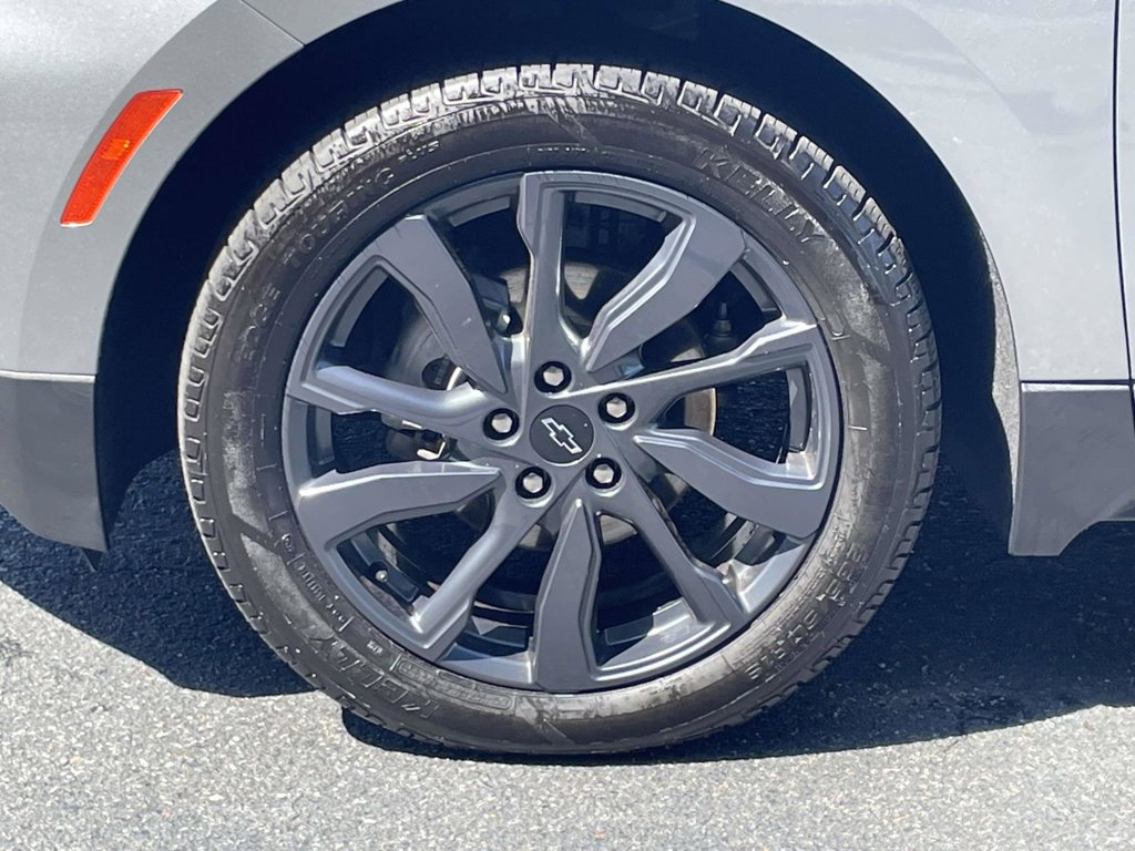 Used 2024 Chevrolet Equinox RS FWD image 11