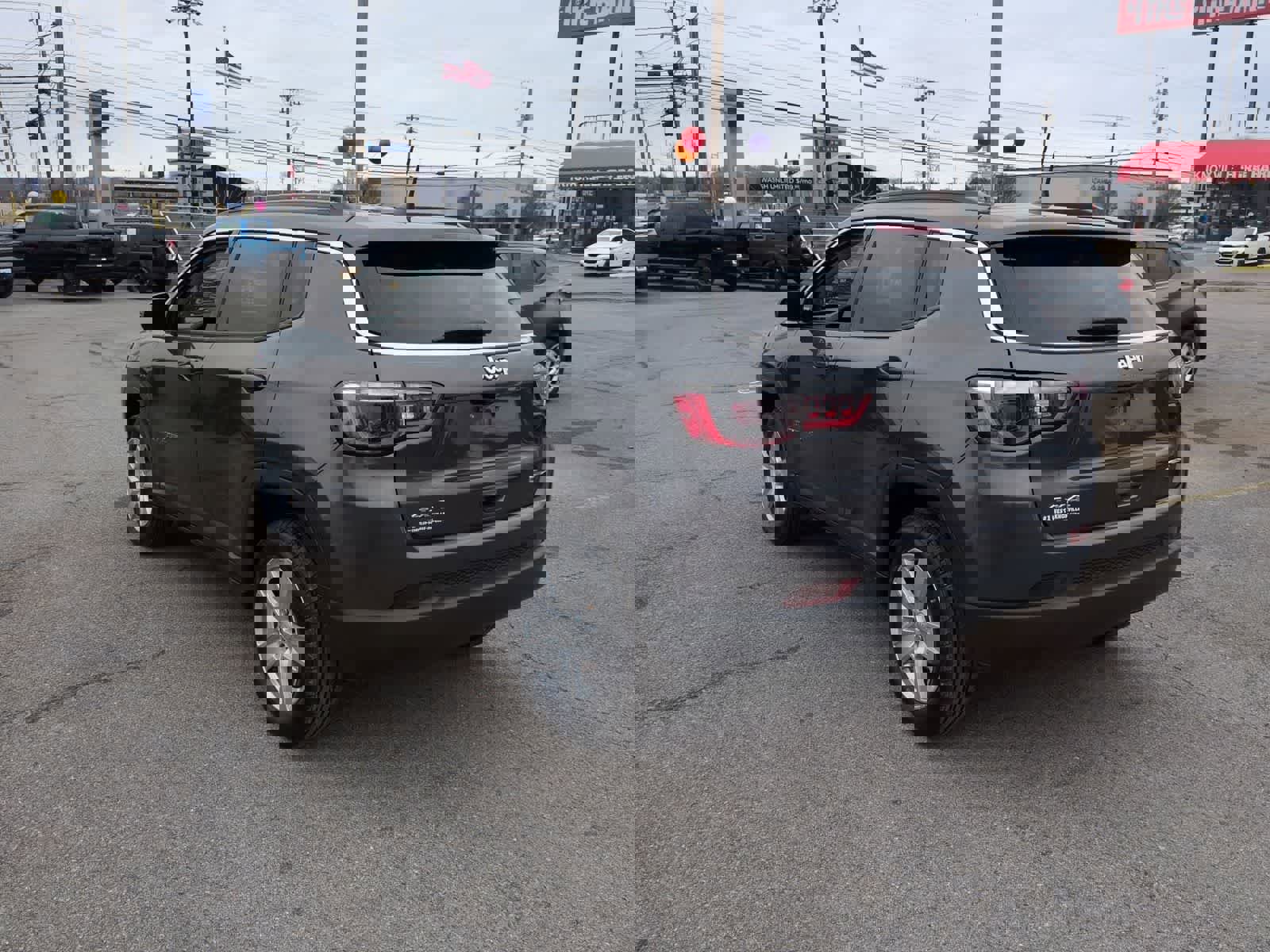 Certified 2022 Jeep Compass Latitude image 6