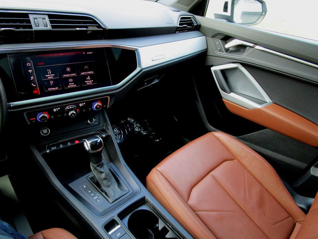 Used 2021 Audi Q3 2.0T Premium w/ Convenience Package image 23