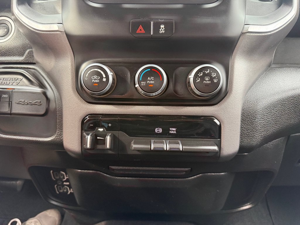 Used 2019 RAM 2500 Big Horn AWD/4WD image 32