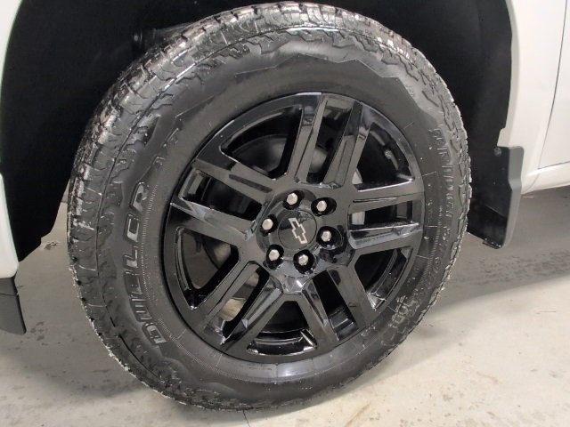 New 2026 Chevrolet Silverado 1500 RST w/ Dark Appearance Package image 12