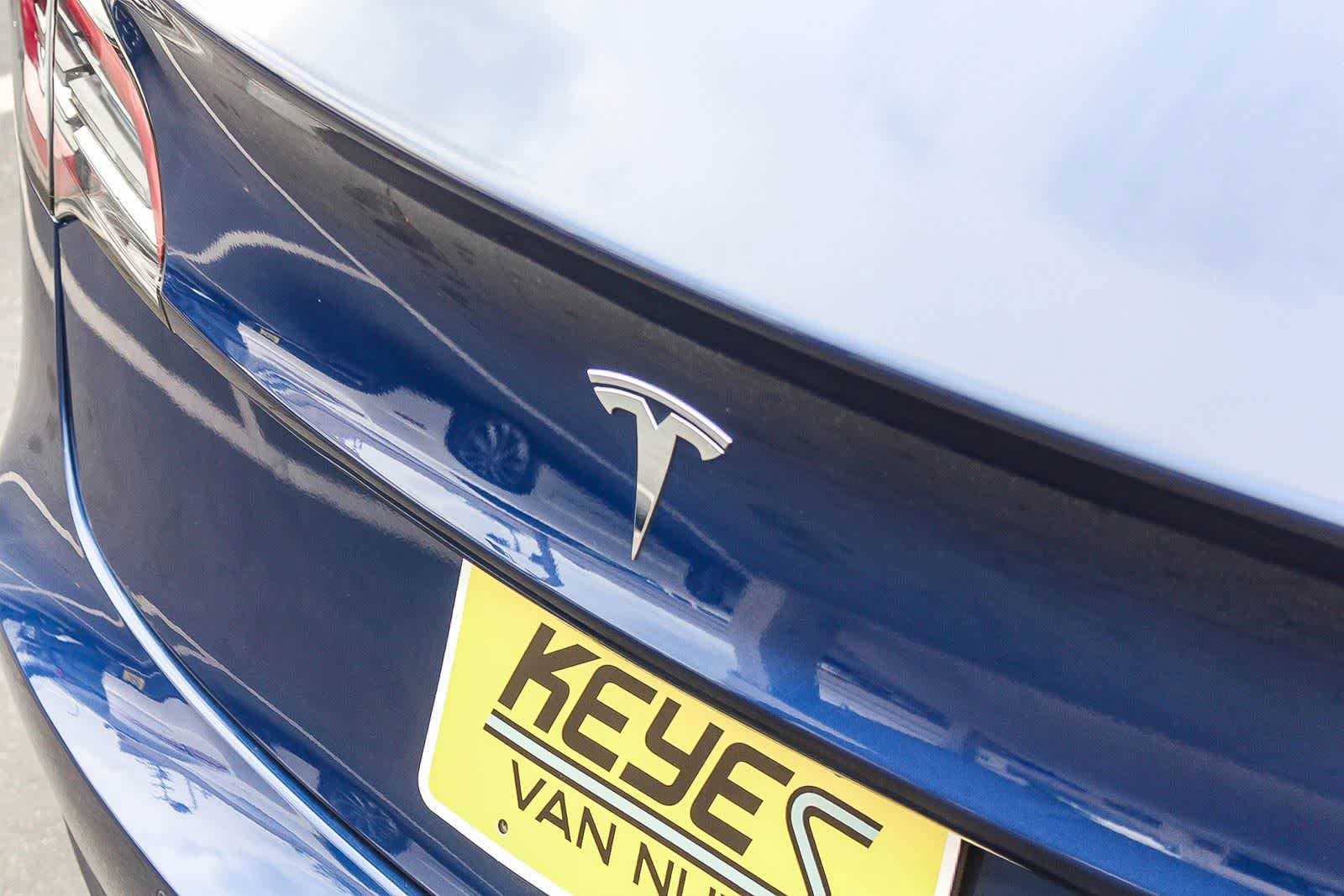 Used 2021 Tesla Model 3 Standard Range Plus RWD image 9