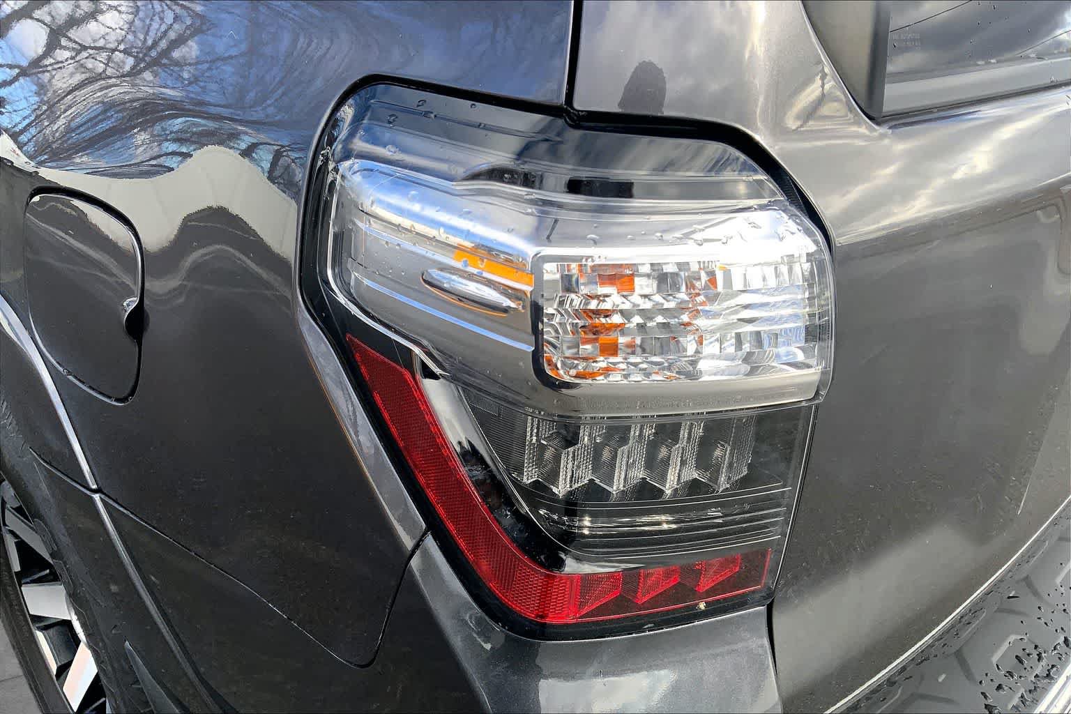 Used 2021 Toyota 4Runner TRD Off-Road Premium AWD/4WD image 48