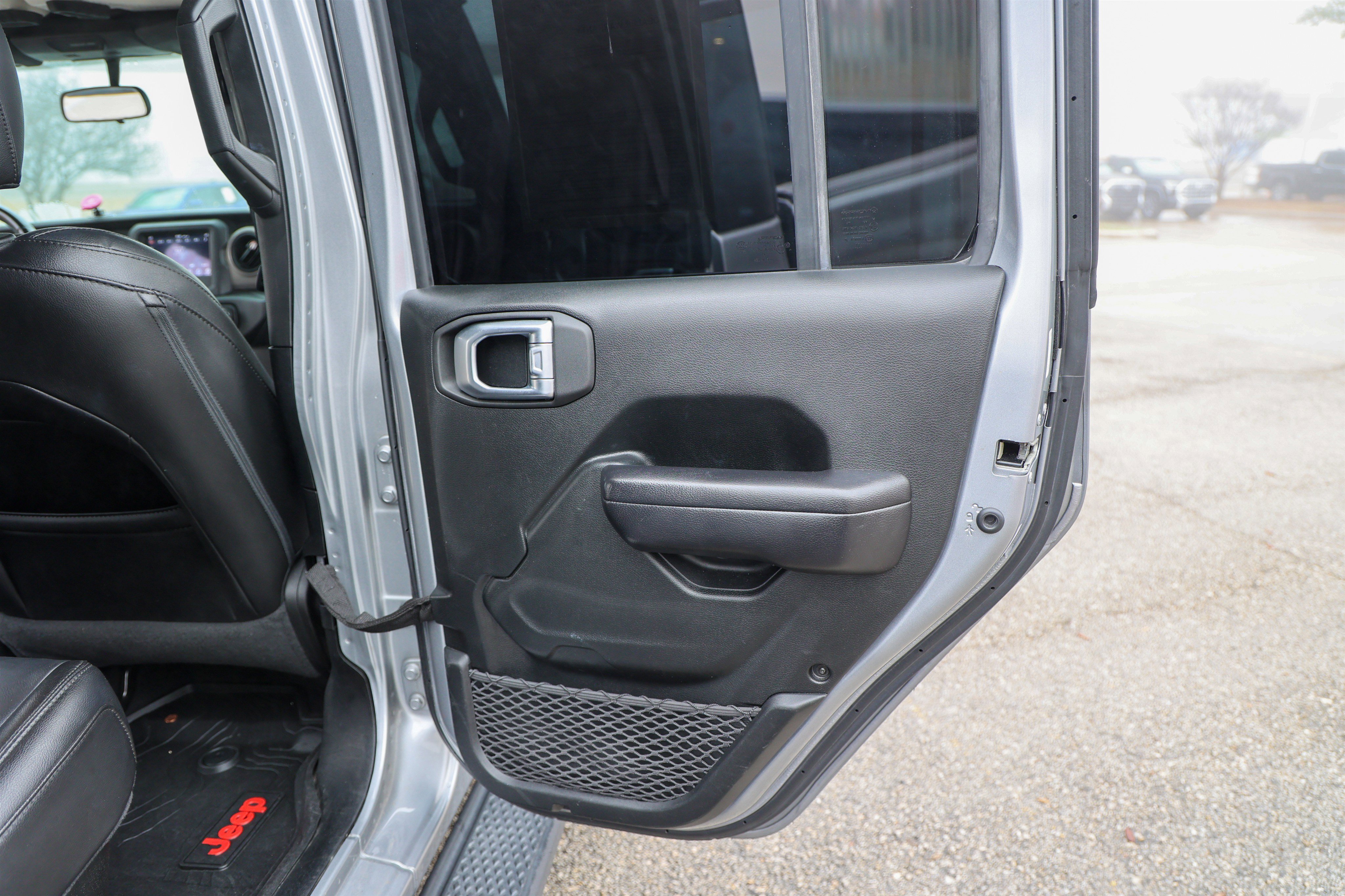 Used 2021 Jeep Gladiator Sport image 31