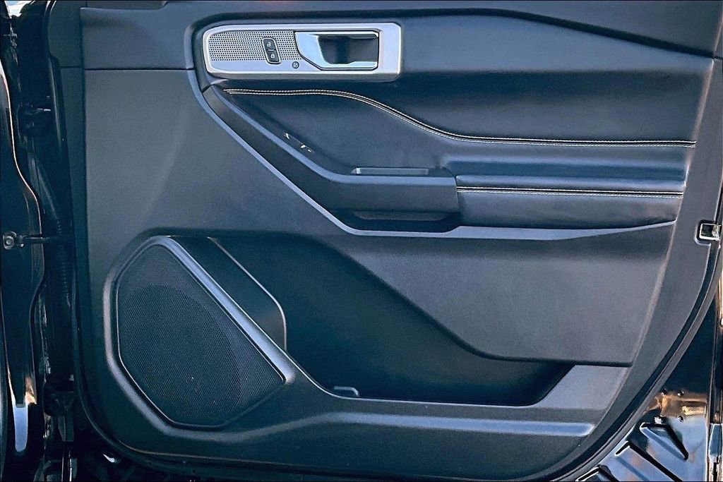 Used 2020 Ford Explorer ST image 24