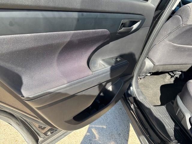 Used 2024 Toyota Highlander LE image 15