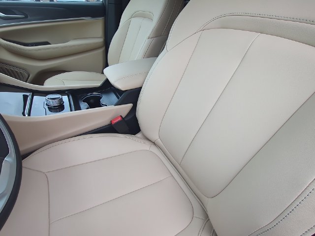 New 2026 Jeep Grand Cherokee Limited w/ Limited Altitude Package RWD image 27