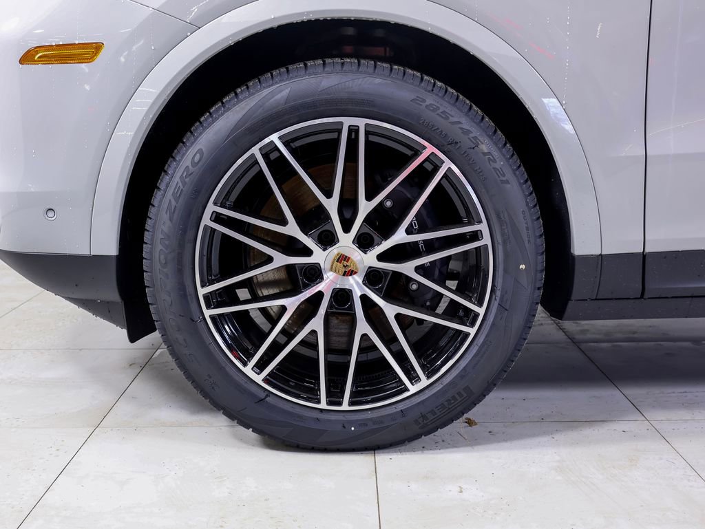 New 2026 Porsche Cayenne image 27