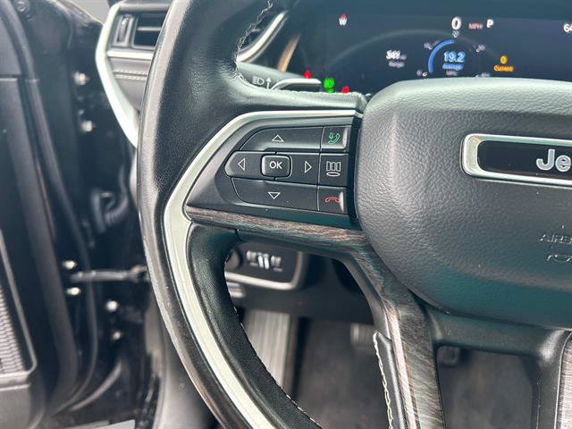 Used 2022 Jeep Grand Cherokee L Limited image 25