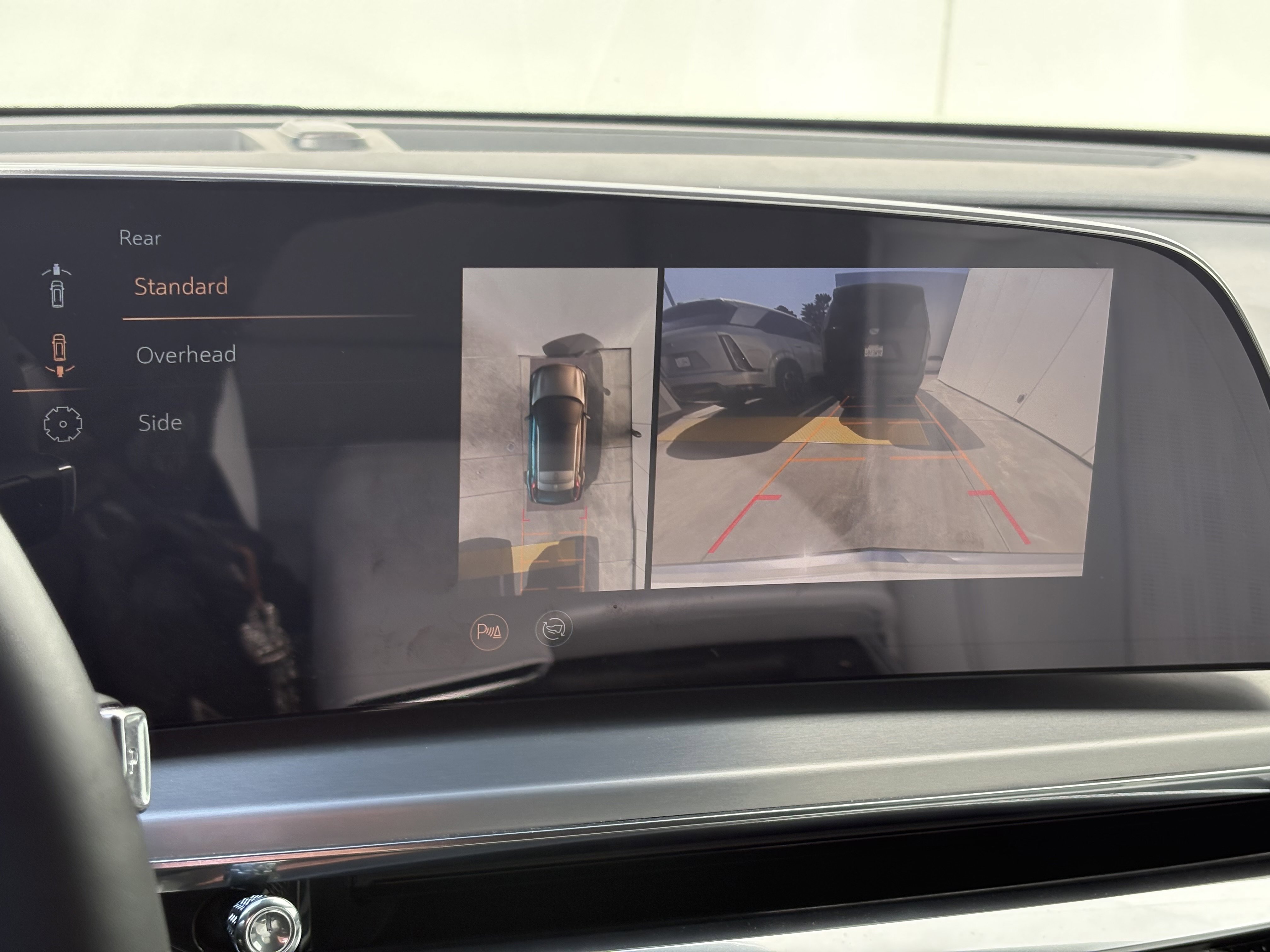 Used 2024 Cadillac Lyriq Luxury image 25