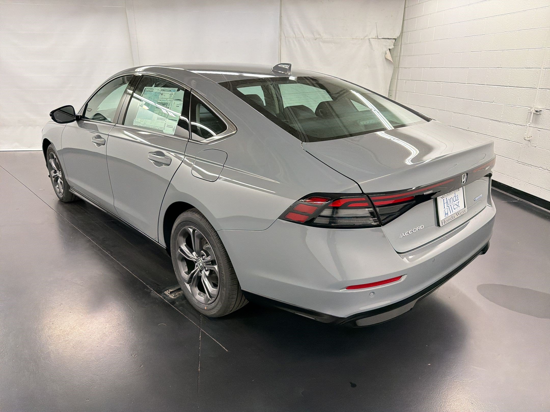New 2026 Honda Accord EX-L image 3