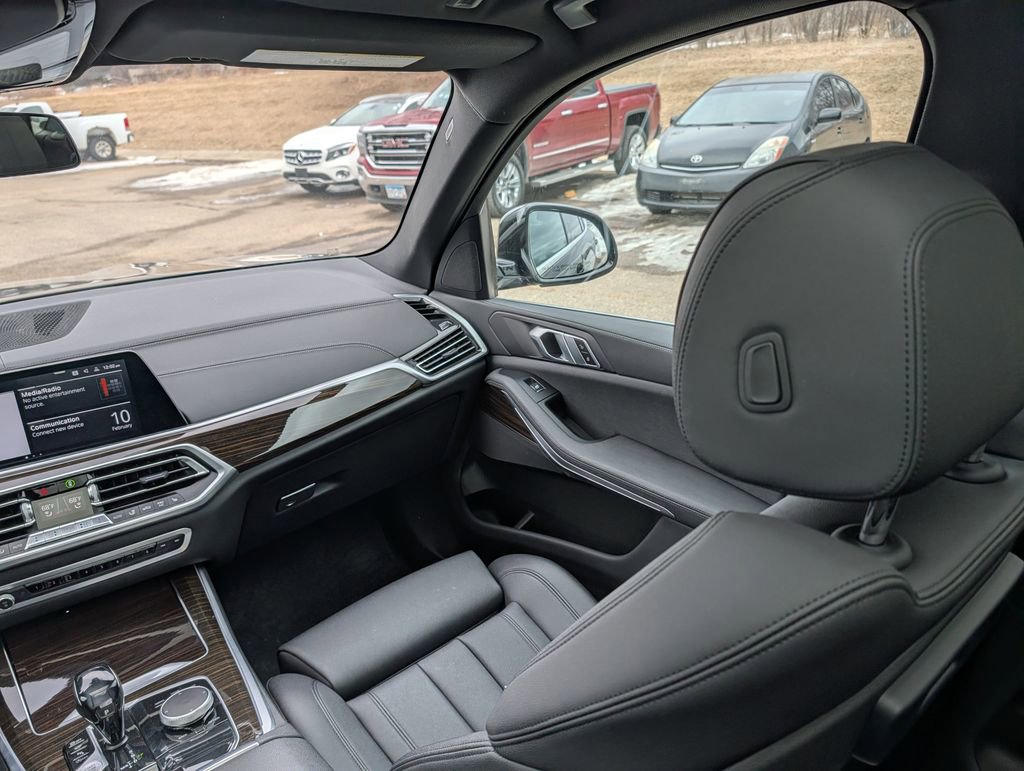 Used 2020 BMW X5 xDrive40i w/ Convenience Package image 11