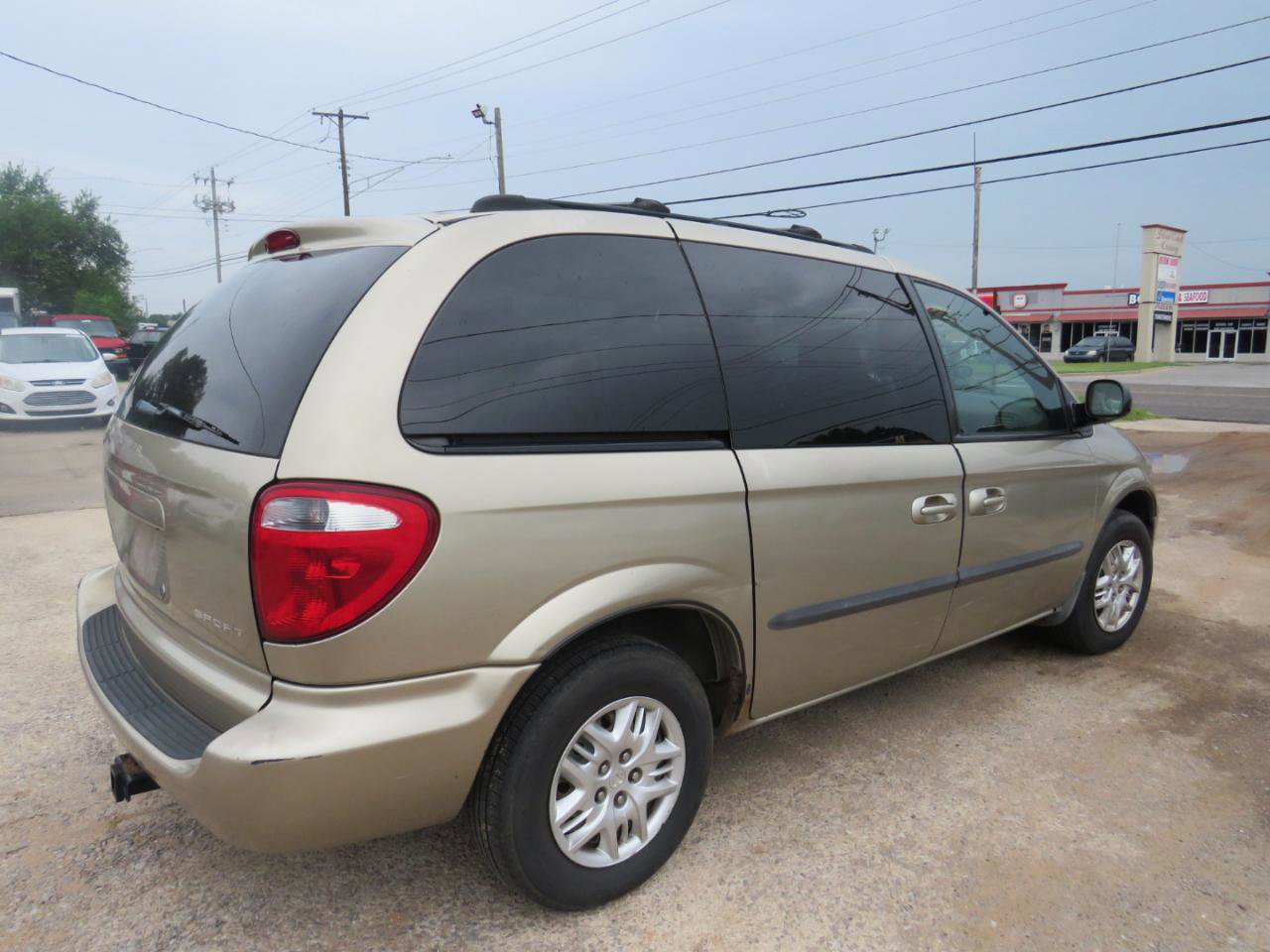 Used 2003 Dodge Caravan Sport FWD image 5