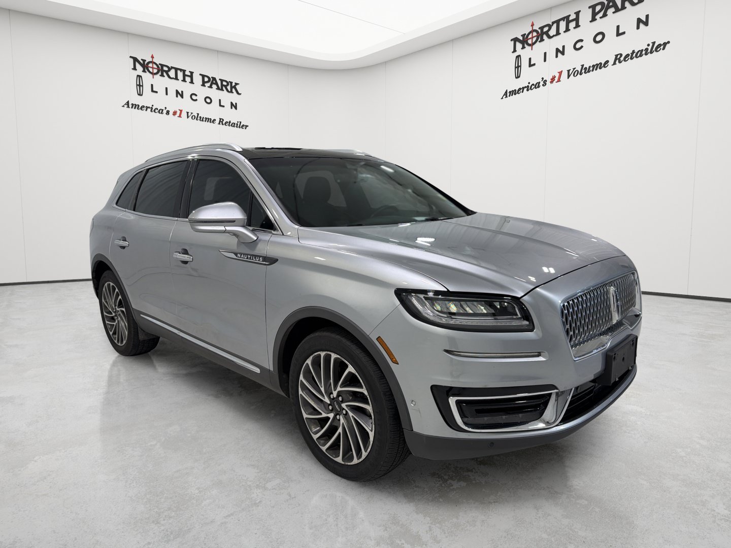 Used 2020 Lincoln Nautilus Reserve AWD/4WD image 7