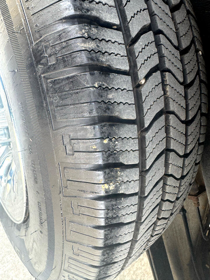 Used 2014 Chevrolet Express 1500 image 11