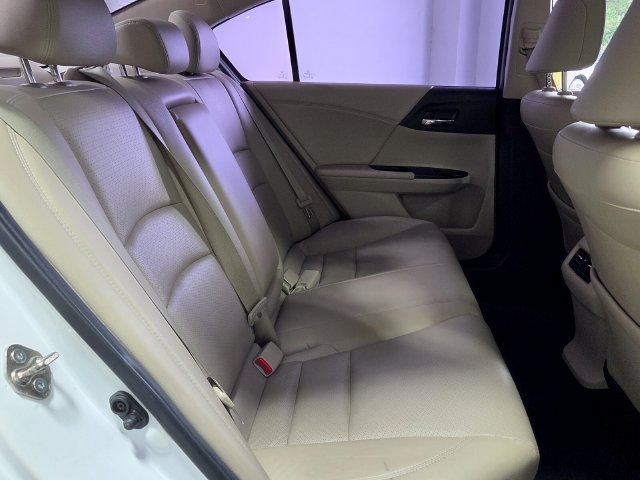 Used 2015 Honda Accord EX-L image 12