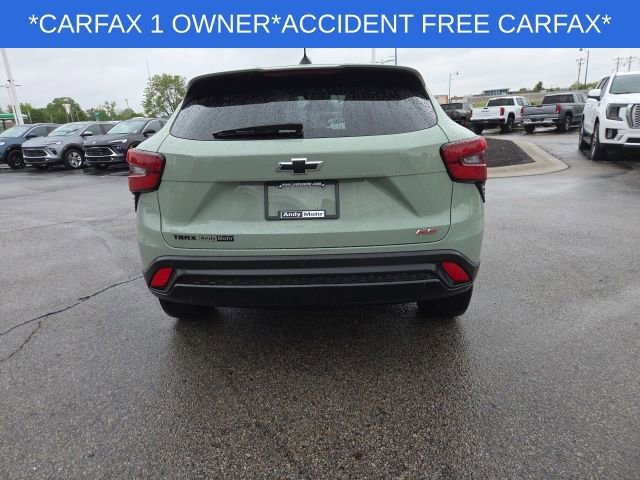 Used 2024 Chevrolet Trax RS w/ Sunroof Package FWD image 18