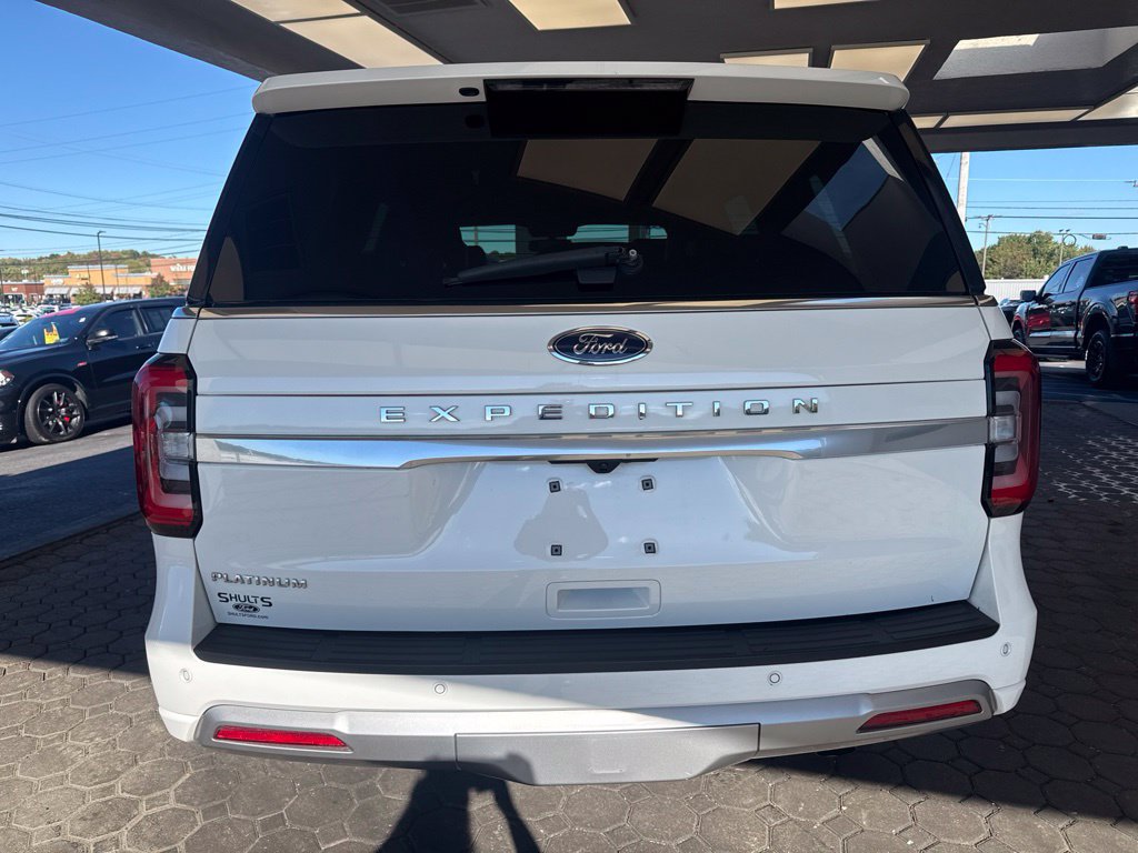 Used 2023 Ford Expedition Platinum AWD/4WD image 7