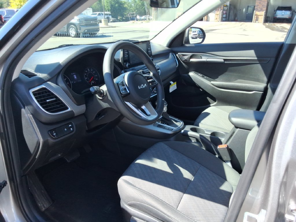 Used 2022 Kia Seltos LX AWD/4WD image 22