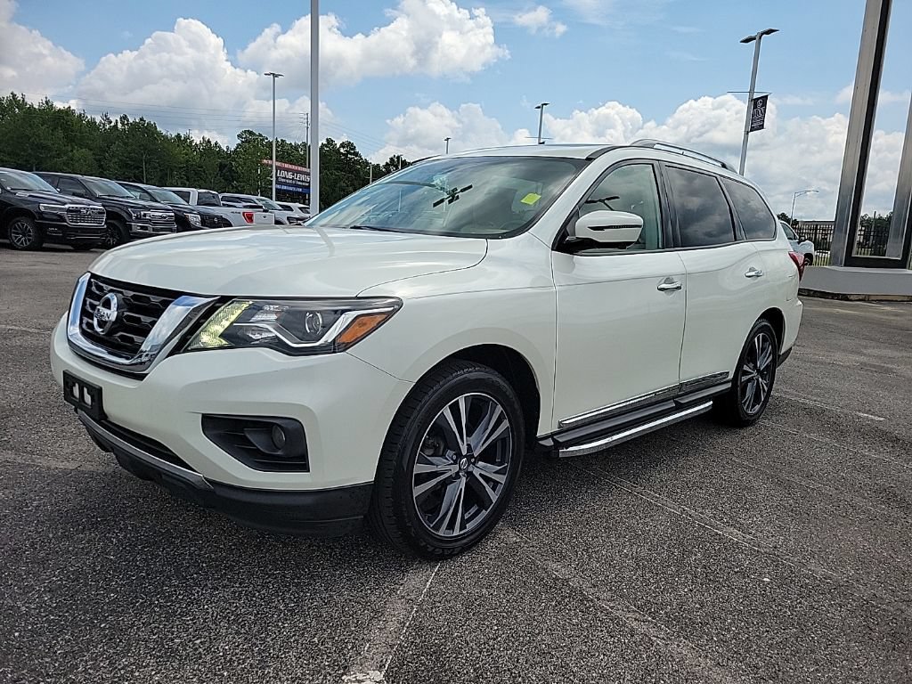 Used 2018 Nissan Pathfinder Platinum AWD/4WD image 1