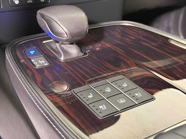 Used 2024 Lexus LS 500 w/ Interior Upgrade Package image 21