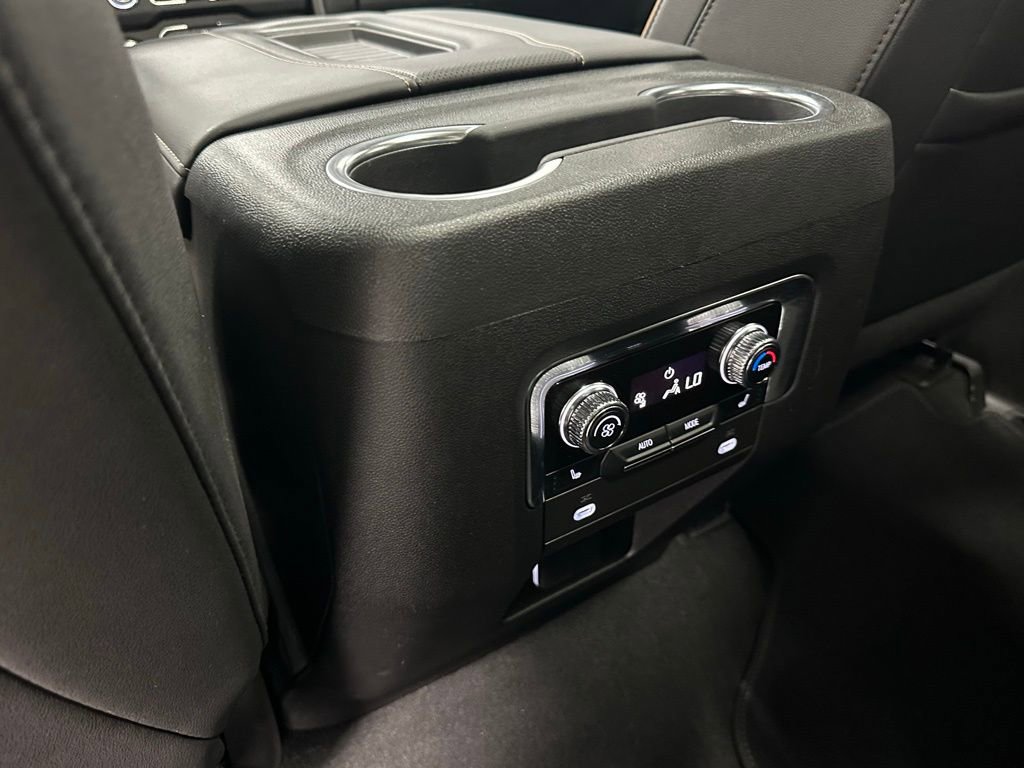 Used 2024 GMC Yukon AT4 w/ AT4 Premium Package image 46
