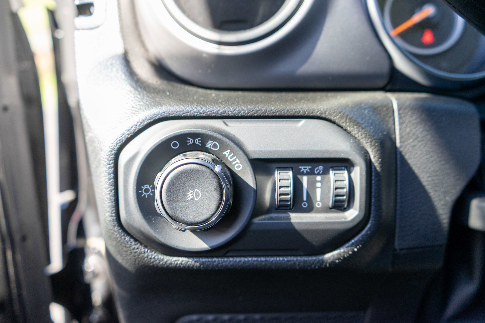 Used 2022 Jeep Wrangler Unlimited Sport AWD/4WD image 14