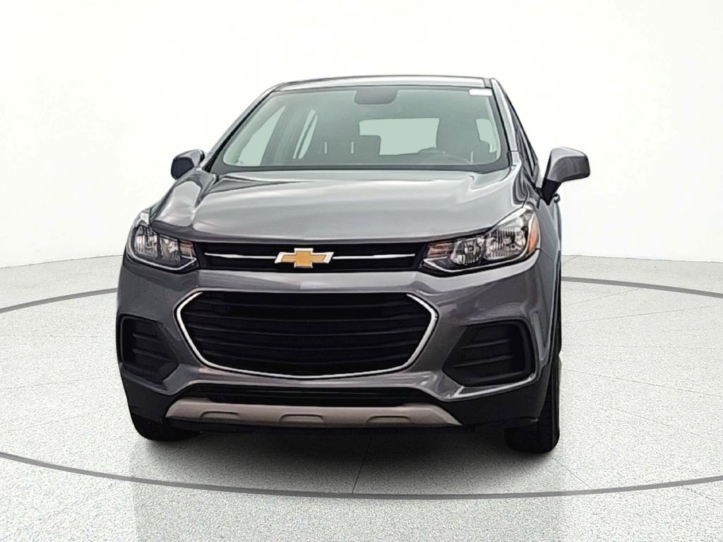 Used 2020 Chevrolet Trax LS image 2