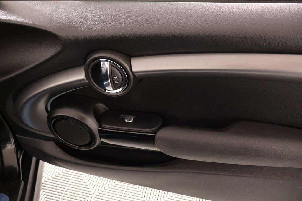 Certified 2023 MINI Cooper S image 16