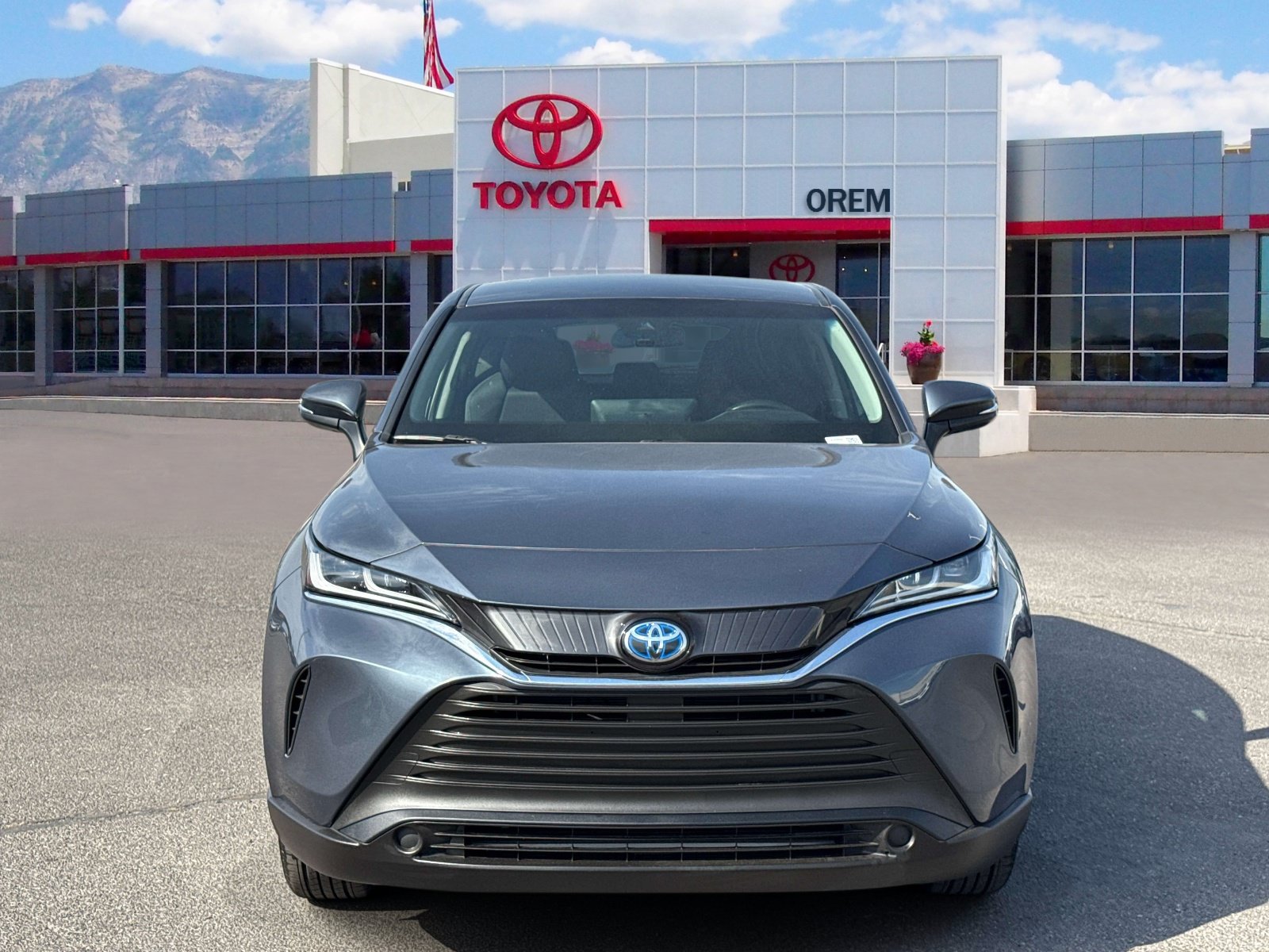 Used 2024 Toyota Venza LE AWD/4WD video 2