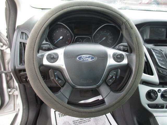 Used 2013 Ford Focus SE image 13