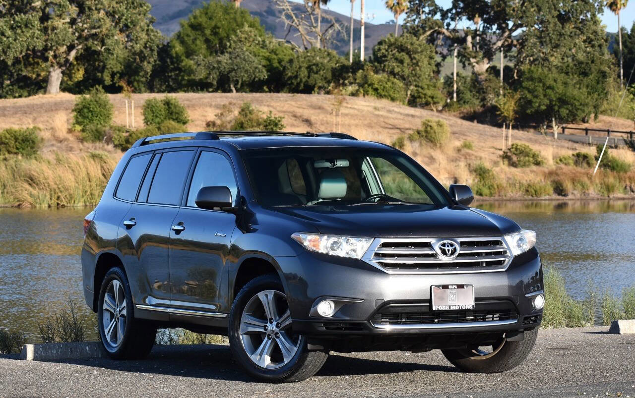 Used 2012 Toyota Highlander Limited image 1
