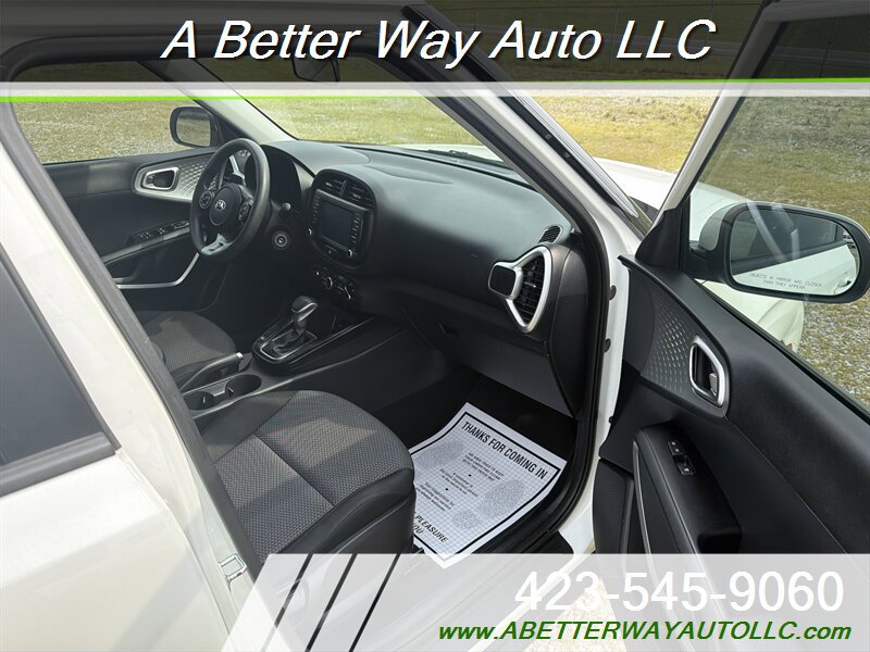 Used 2021 Kia Soul LX FWD image 6