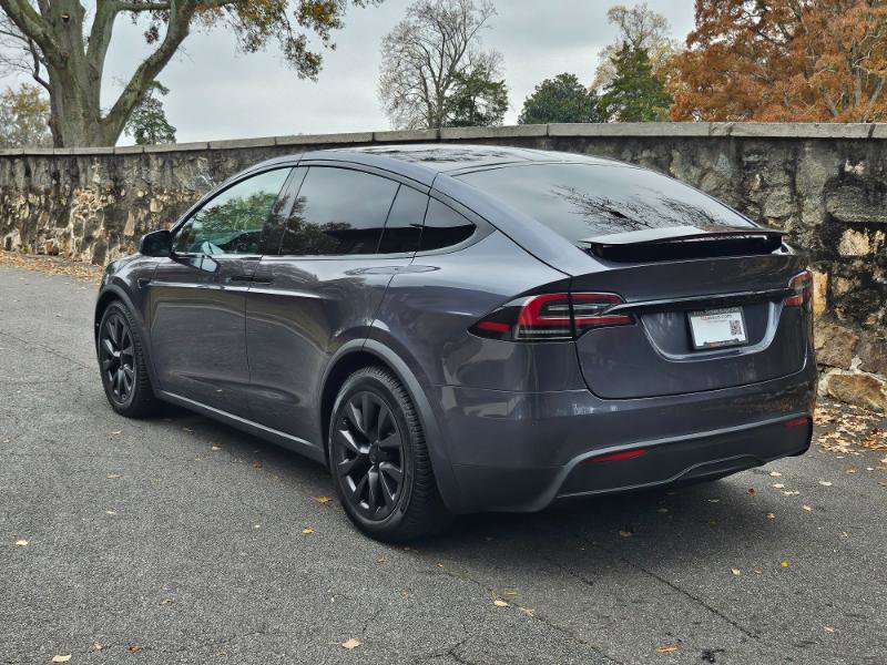 Used 2022 Tesla Model X image 16