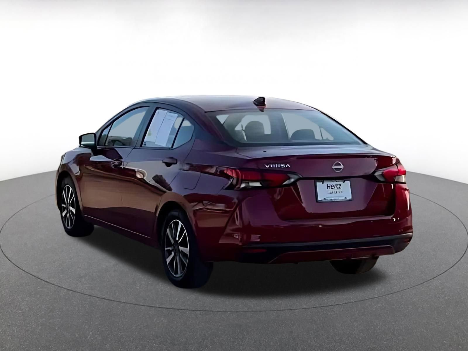 Used 2025 Nissan Versa SV image 10