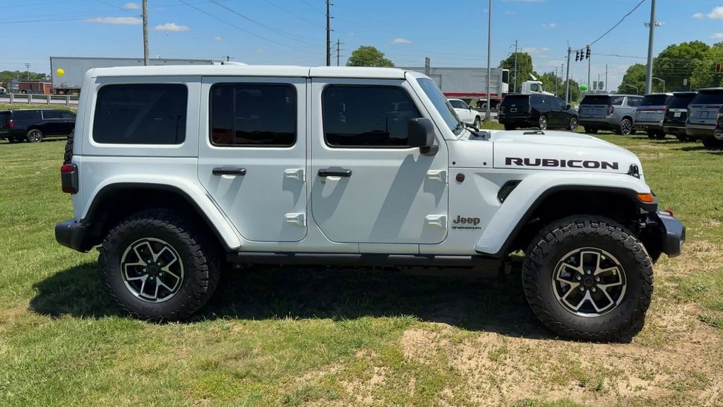 Used 2026 Jeep Wrangler Unlimited Rubicon AWD/4WD image 8