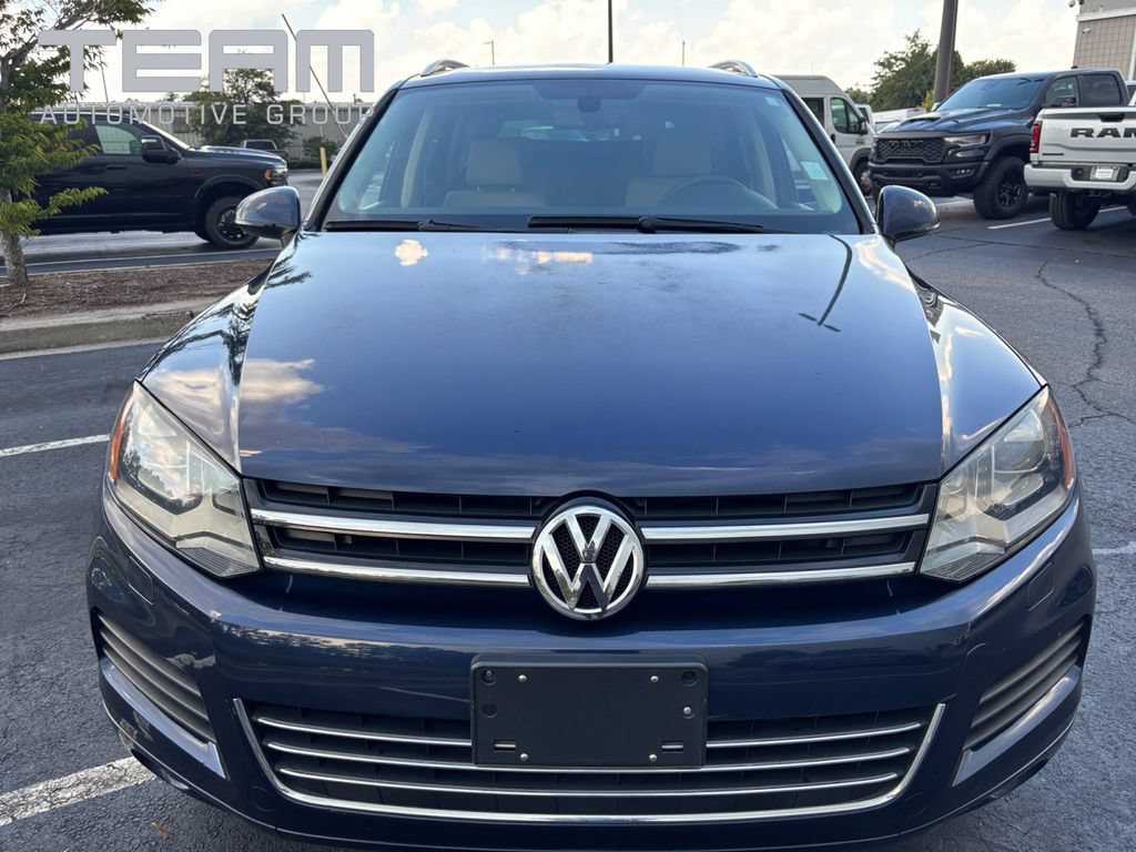 Used 2013 Volkswagen Touareg TDI AWD/4WD image 40