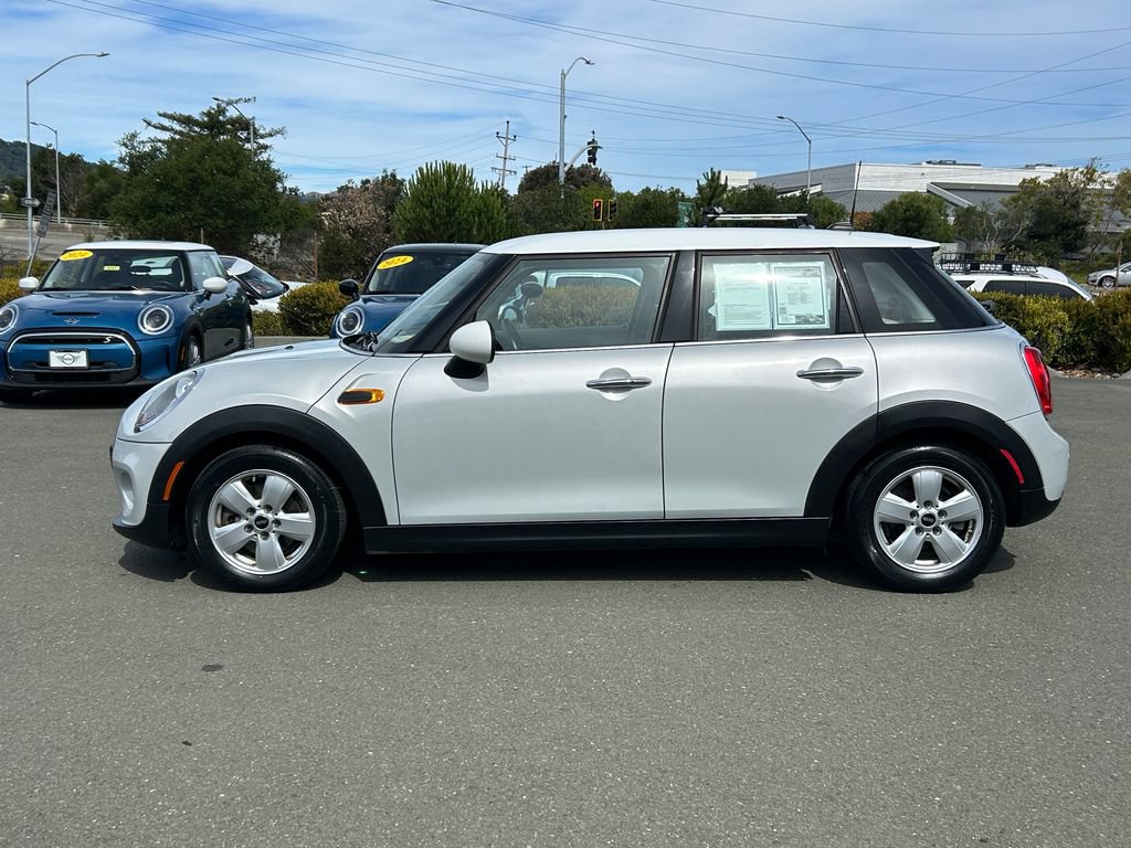 Used 2015 MINI Cooper 4-Door Hardtop FWD image 2