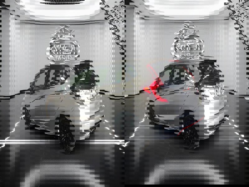 Used 2018 Honda Fit Sport image 7