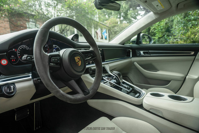 Used 2021 Porsche Panamera GTS AWD/4WD image 21