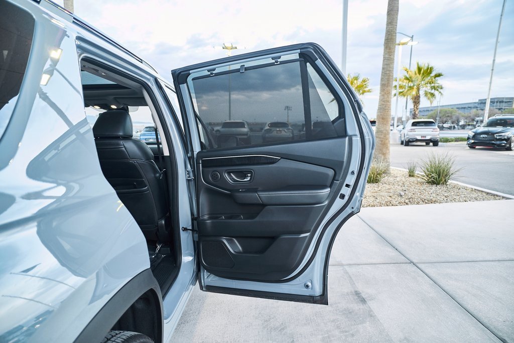 Used 2023 Honda Pilot Elite image 12