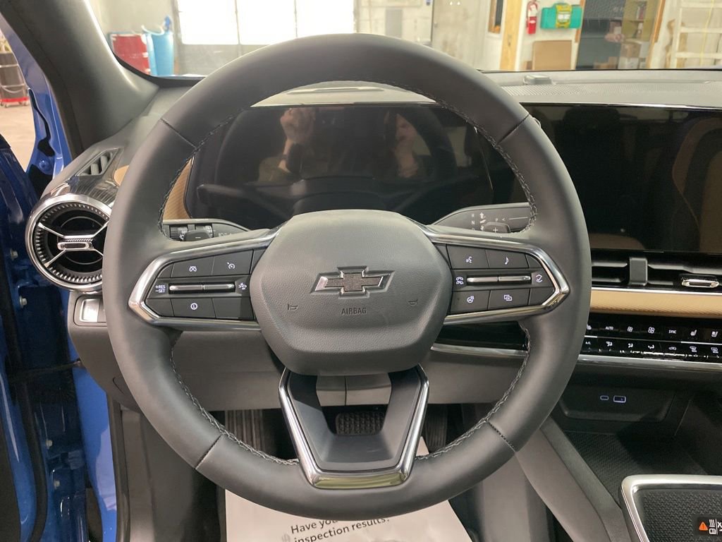 New 2026 Chevrolet Equinox ACTIV w/ Convenience Package III AWD/4WD image 19
