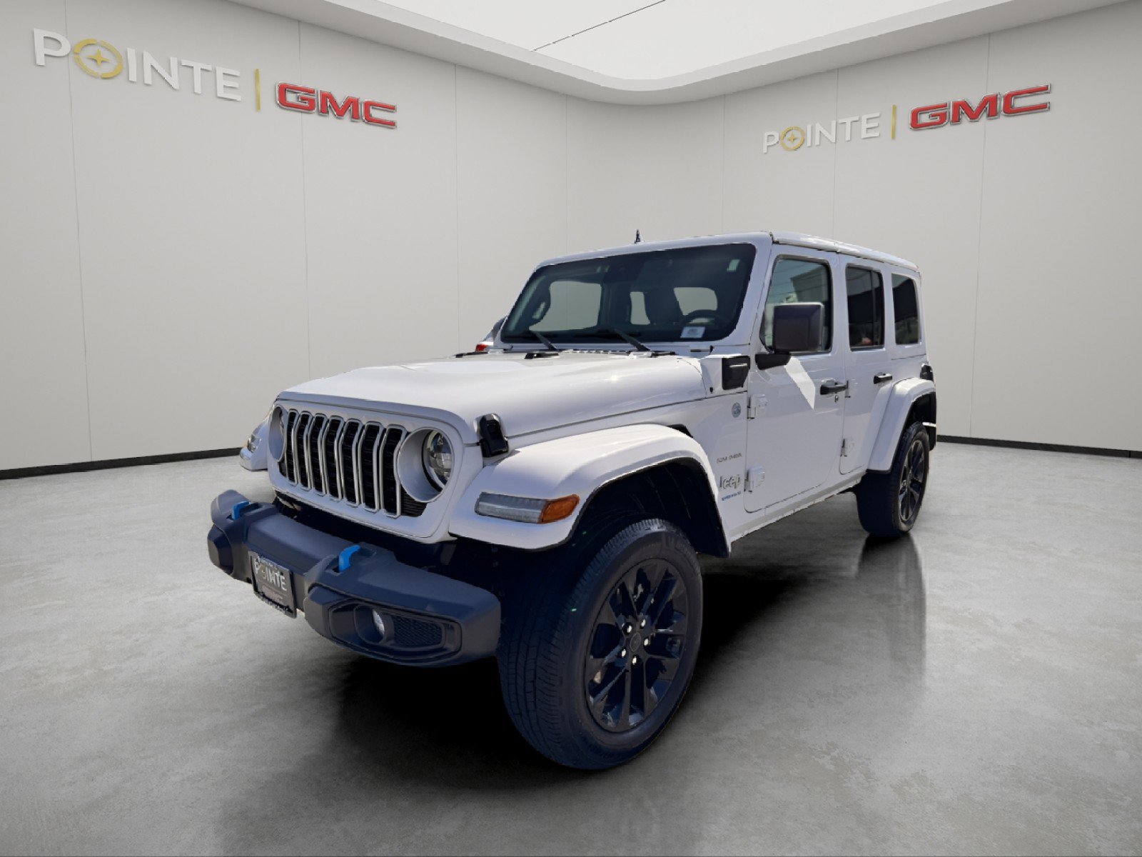 Used 2024 Jeep Wrangler Sahara image 5