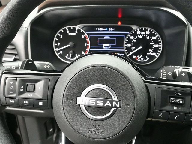 Used 2023 Nissan Rogue SV image 10