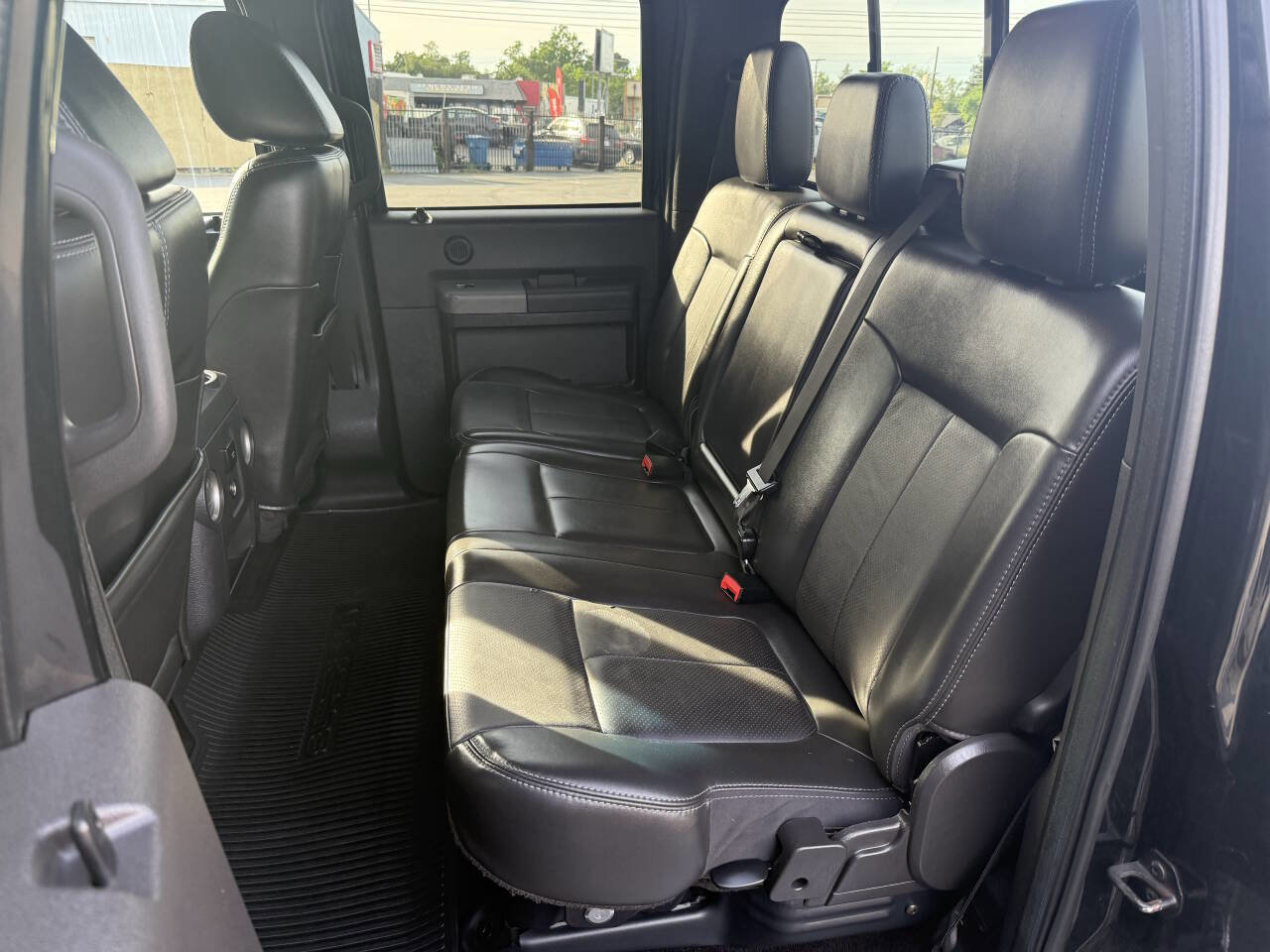 Used 2011 Ford F350 Lariat w/ Chrome Pkg image 17