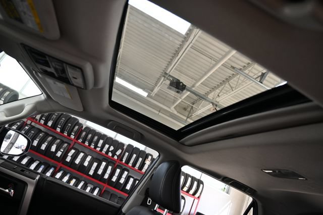 Used 2020 Toyota 4Runner Limited AWD/4WD image 24