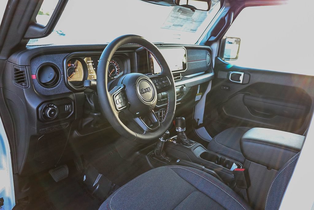 New 2026 Jeep Wrangler Unlimited Sport w/ Dual Top Group AWD/4WD image 21