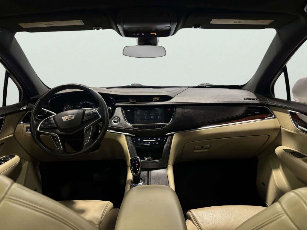 Used 2017 Cadillac XT5 Premium Luxury w/ LPO, Wheel Lock Package image 30