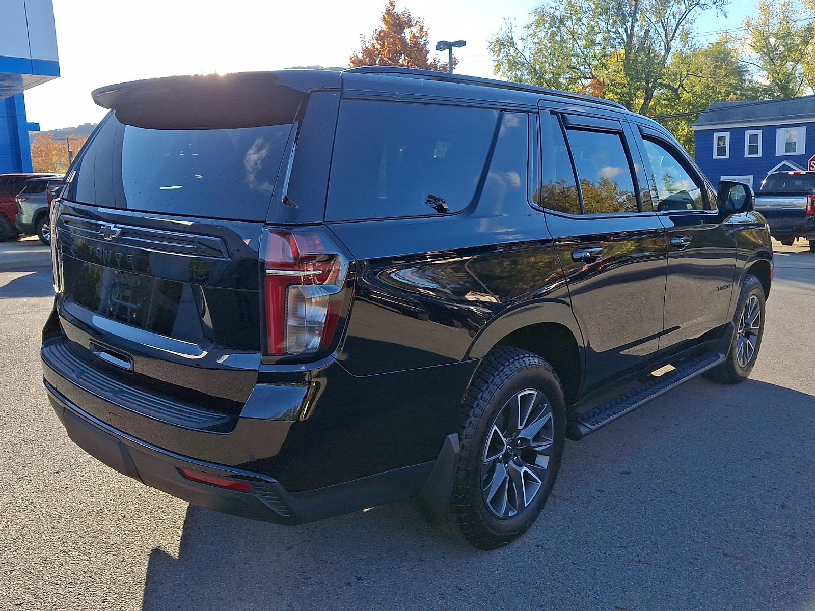 Used 2023 Chevrolet Tahoe Z71 w/ Luxury Package image 6